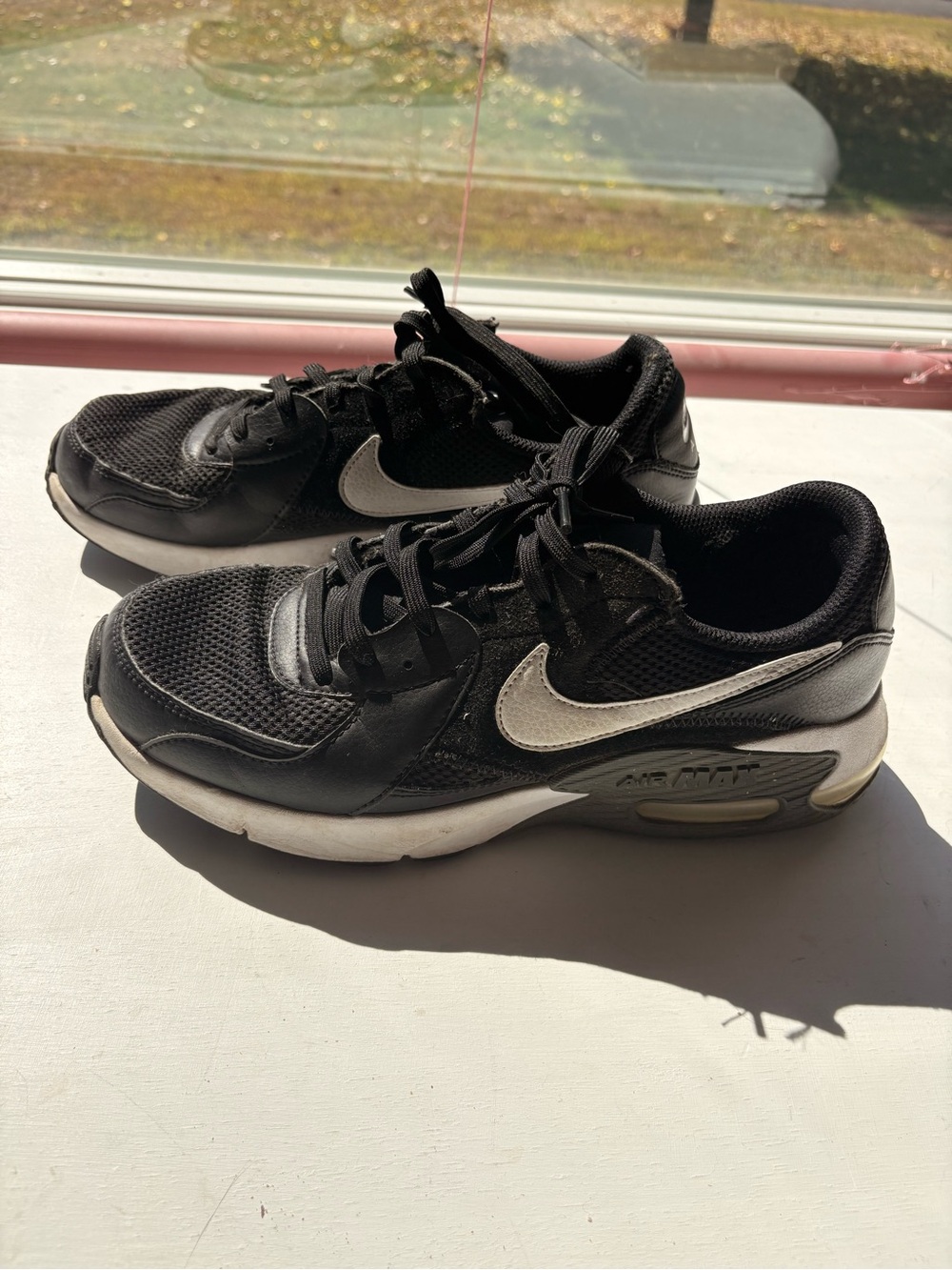 Nike Black and White Women's Low-Top Sneakers